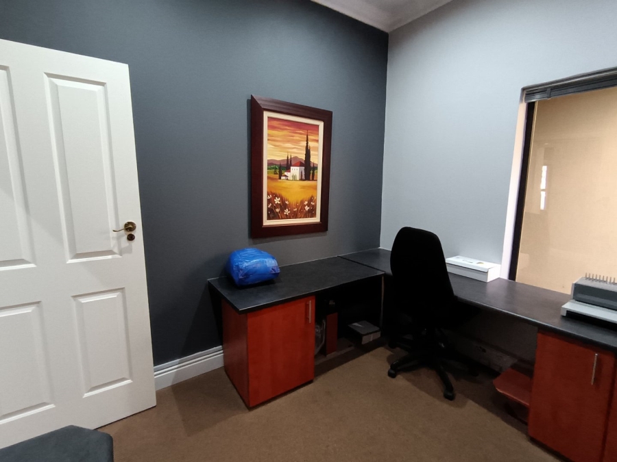  Bedroom Property for Sale in Newton Park Eastern Cape